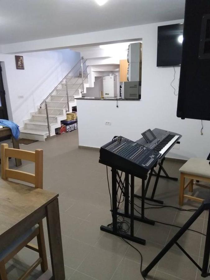 Mustatesti Pensiunea Luminita מראה חיצוני תמונה